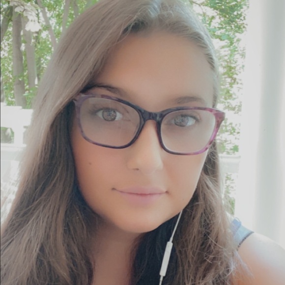 Meet your Posher, Baillie - Picture 1 of 1